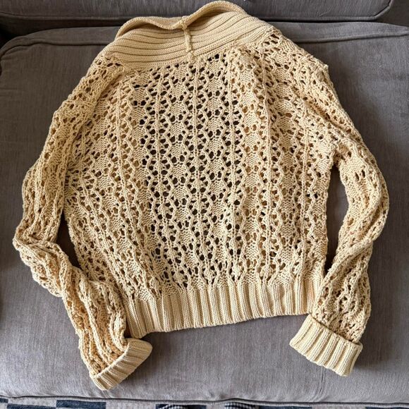 Y2K Vtg 525 American beige / tan crochet knit cardigan with wooden buttons - Picture 7 of 7